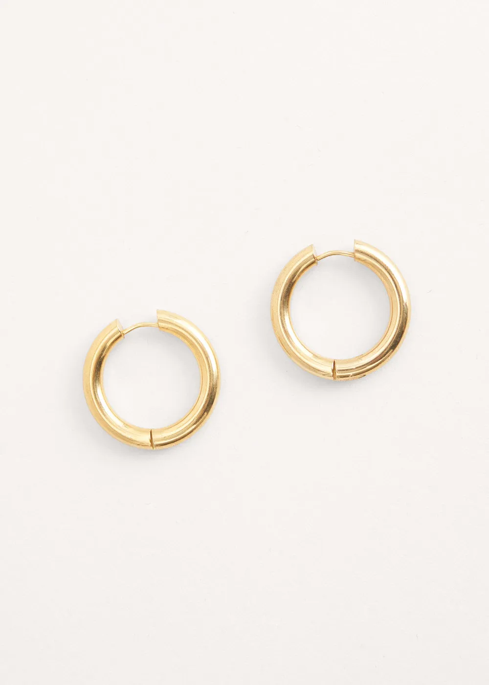 AAVI CHUNKY HOOP EARRING