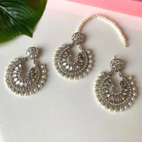 Sehar Earrings and Teeka Set(Silver)