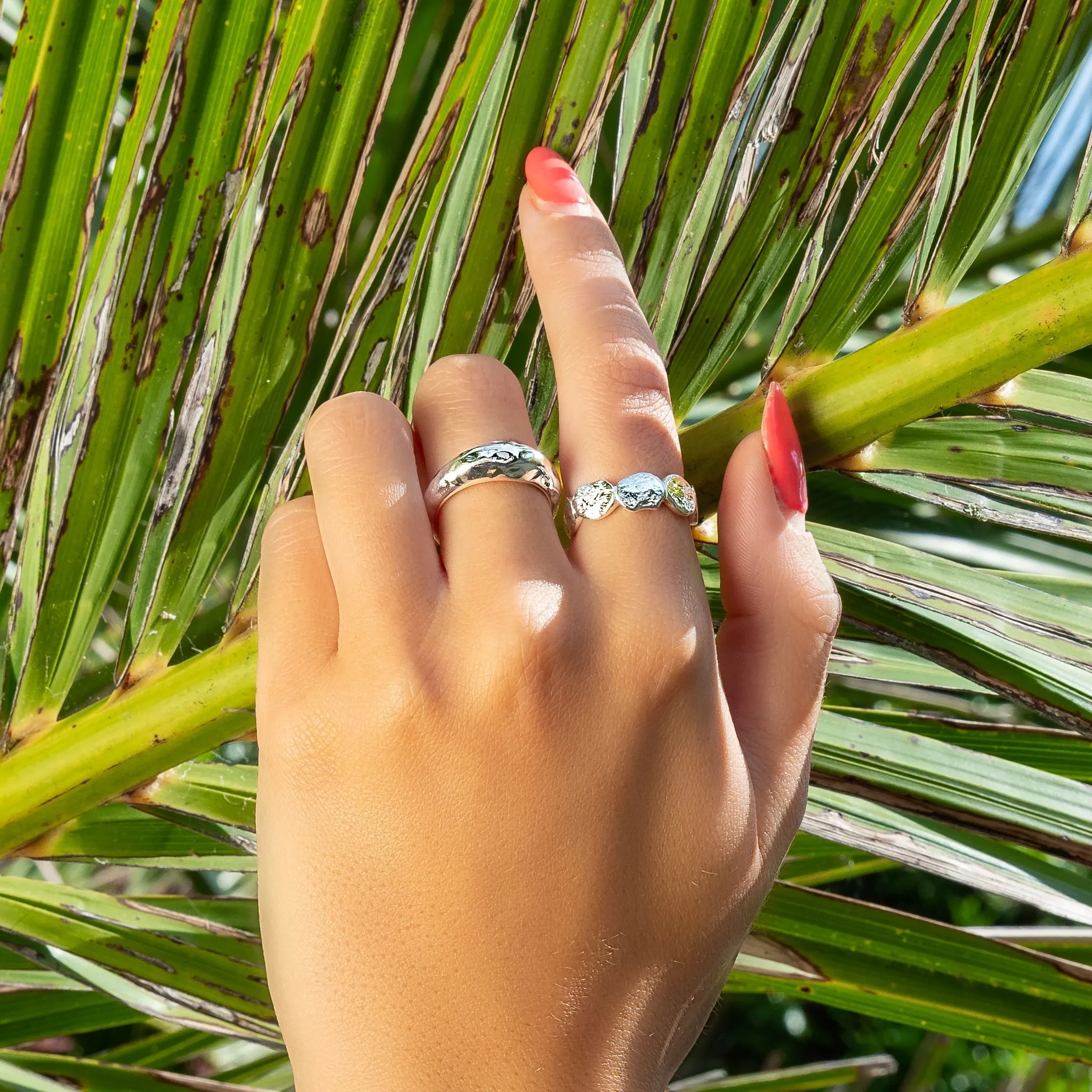 St. Loy bay pebble ring